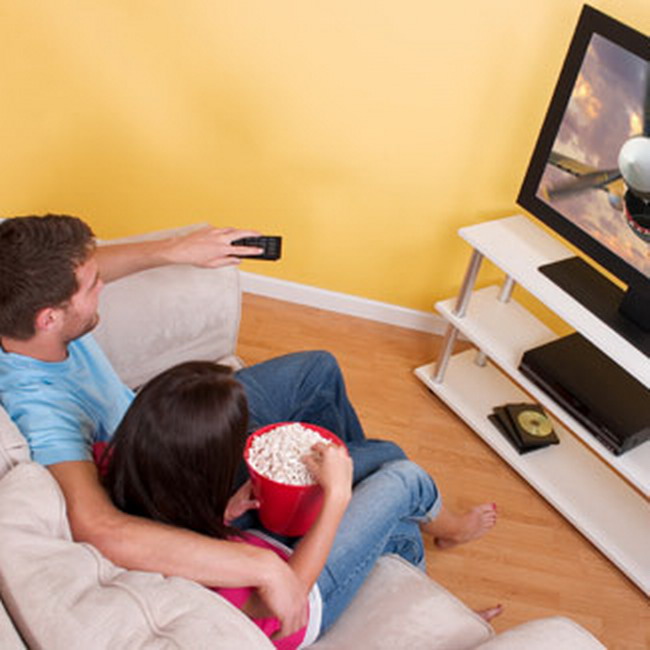 compare and contrast cinema or movies at home essay compare and contrast cinema or movies at home essay