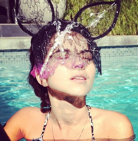 Inna goala la piscina. Imaginile pline de sex appeal cu care si-a innebunit fanii