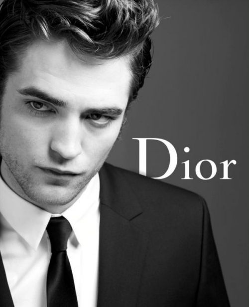 Robert Pattinson: actorul din Twilight a devenit imaginea parfumurilor barbatesti Dior pentru 12 milioane de dolari