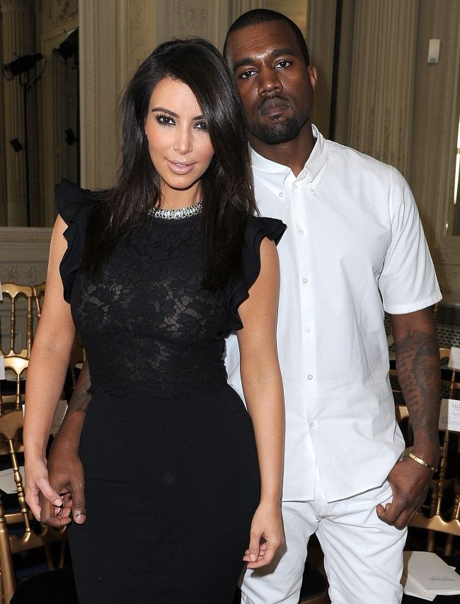 Fanii au fost scandalizati. Uite in ce loc au dus-o Kim Kardashian si Kanye West pe micuta North