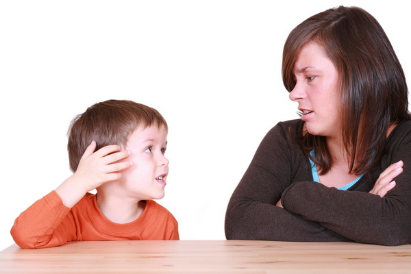 mama-copil-discutie