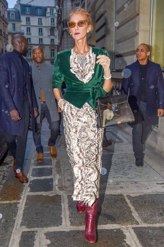 Celine Dion lea dat replica celor care o critică pentru că e prea